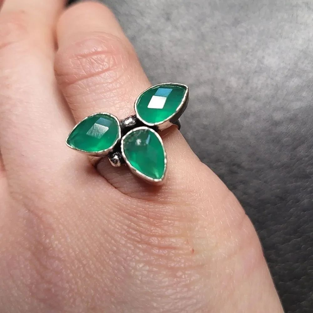 Green Glass Ring - Size 5.5